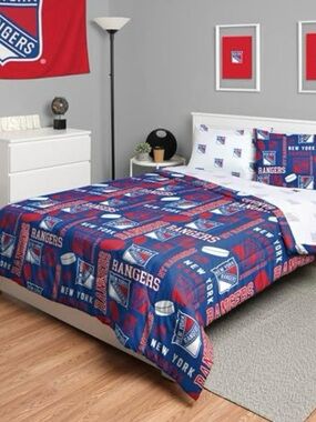 New York Rangers NHL Full size Bed in a Bag Comforter Set.